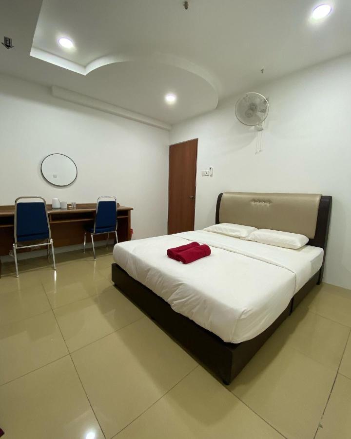D' Anjung Hotel