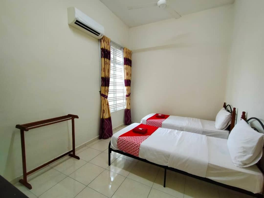 Hotel D' Anjung